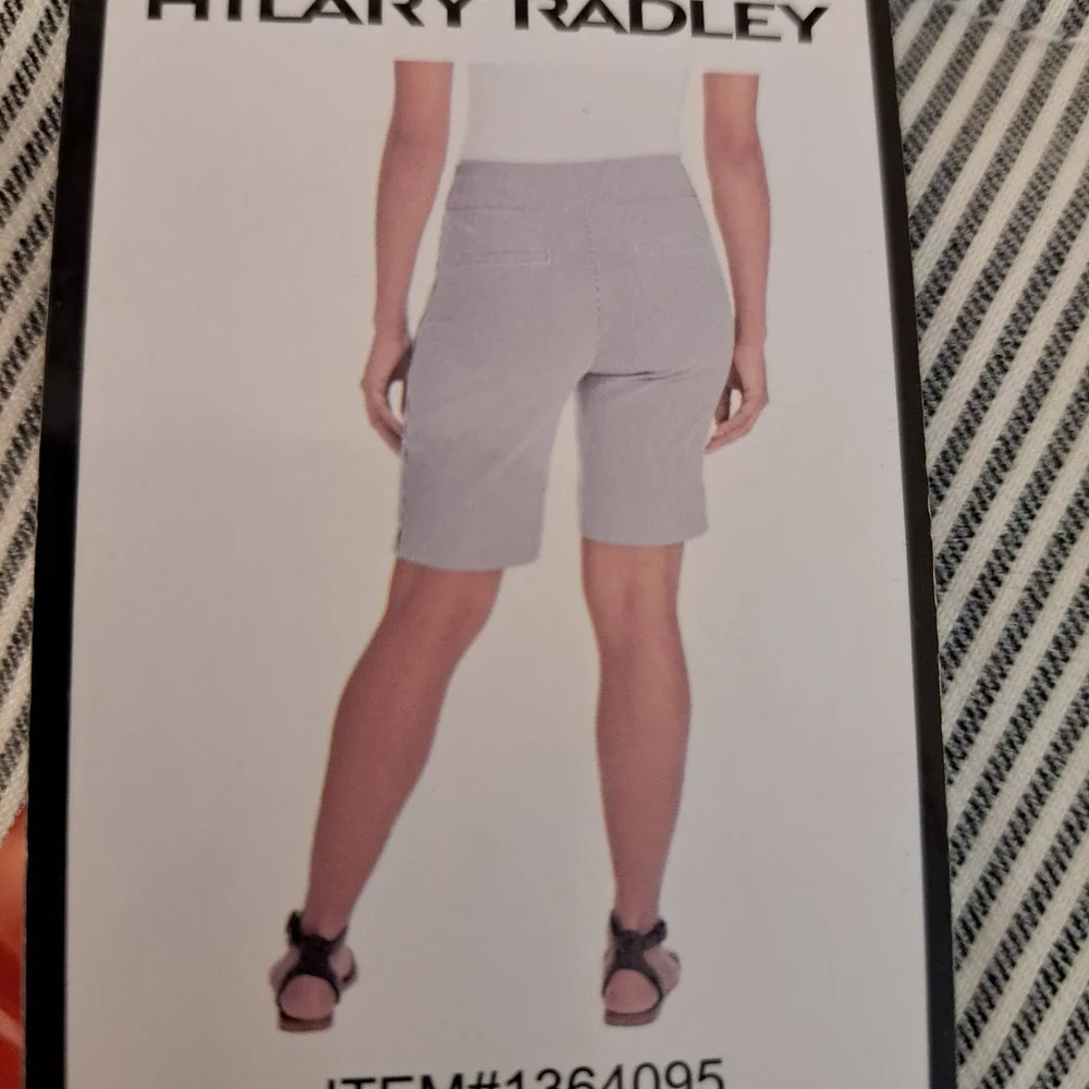 Hilary Radley Womens Shorts M Black NWT Pinstripe Bermuda 1723-140